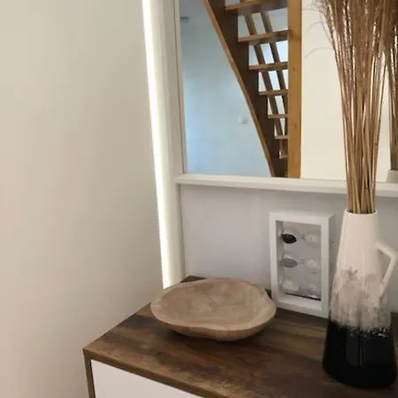 בית נופש Gemuetliches Einfamilienhaus In Mit 3 Schlafzimmern Mit Garten Und Parkplatz *