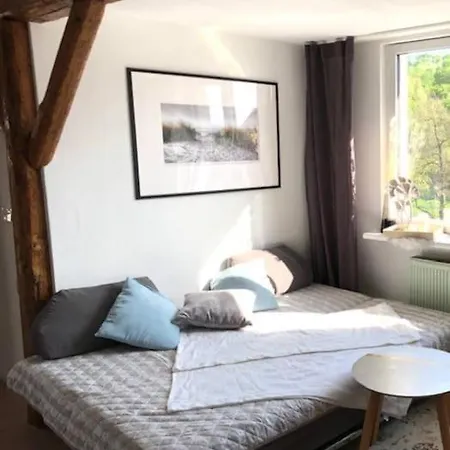 Gemuetliches Einfamilienhaus In Mit 3 Schlafzimmern Mit Garten Und Parkplatz * Gera