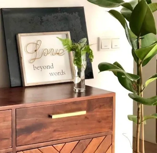 Gemuetliches Einfamilienhaus In Mit 3 Schlafzimmern Mit Garten Und Parkplatz