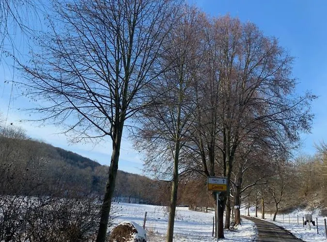Gemuetliches Einfamilienhaus In Mit 3 Schlafzimmern Mit Garten Und Parkplatz Casa vacanze